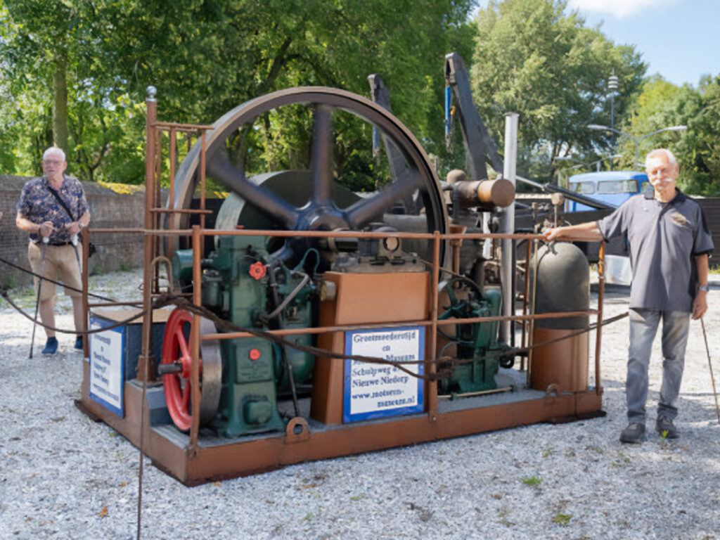 Maritiem Festival in het Zuiderzeemuseum - Demonstratie scheepsmotoren