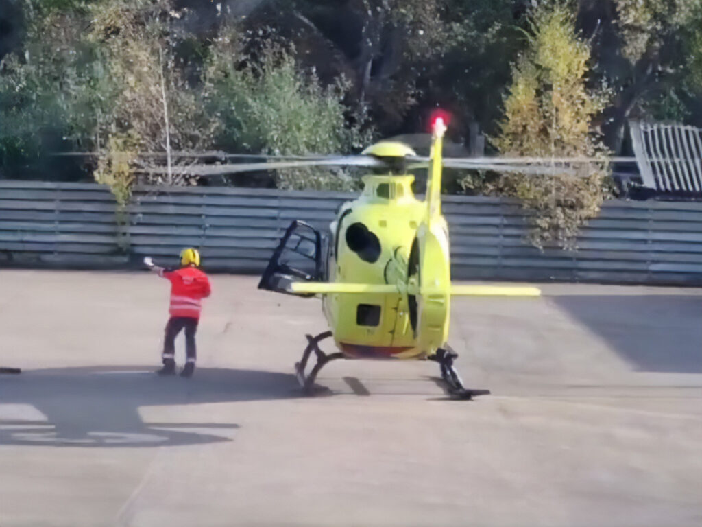 Traumahelikopter landt bij CNB Terrein in Bovenkarspel, vertrek zonder inzet onduidelijk