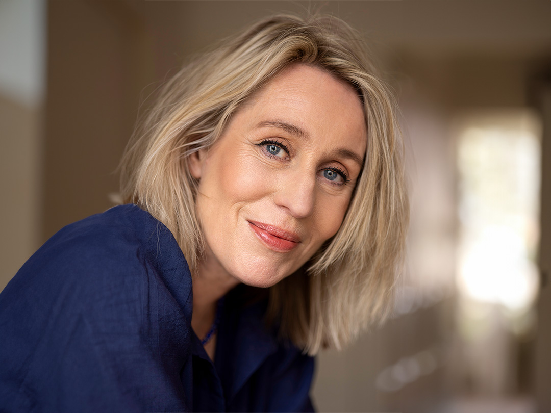 Op zondagmiddag 26 oktober ontvangen wij Judith Koelemeijer in ons schrijverscafé!
