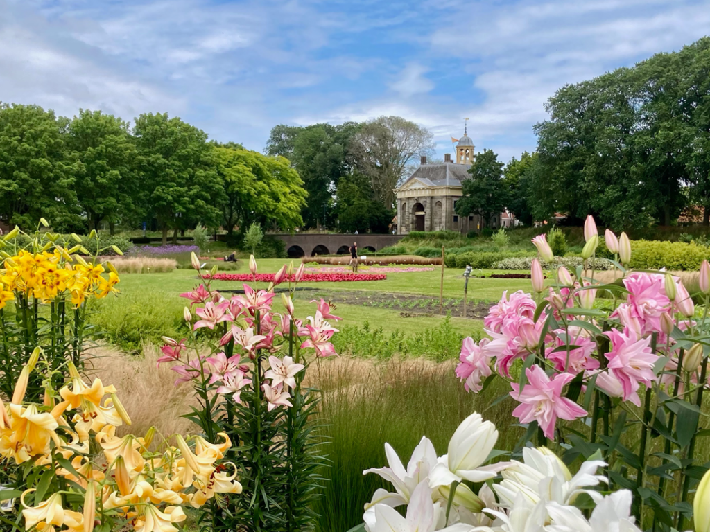Buitenconcert KSM luidt nieuw seizoen van de Garden in Enkhuizen