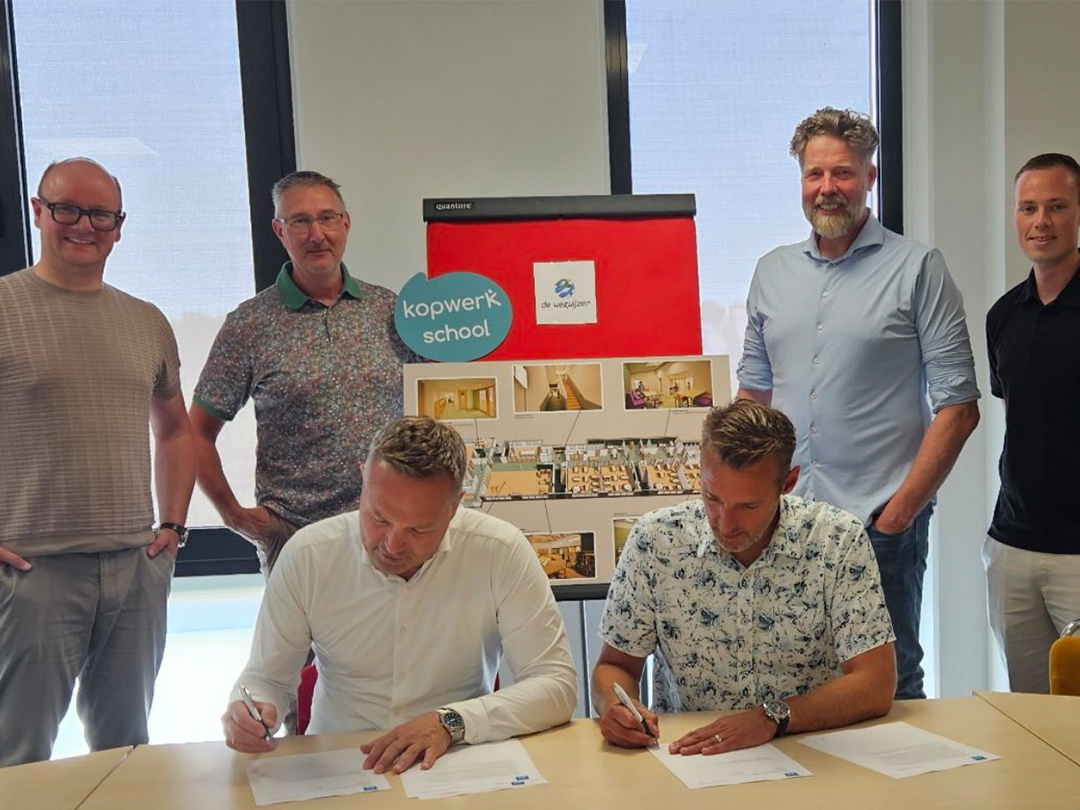 Feestelijke ondertekening markeert start vernieuwbouw De Wegwijzer in Opperdoes